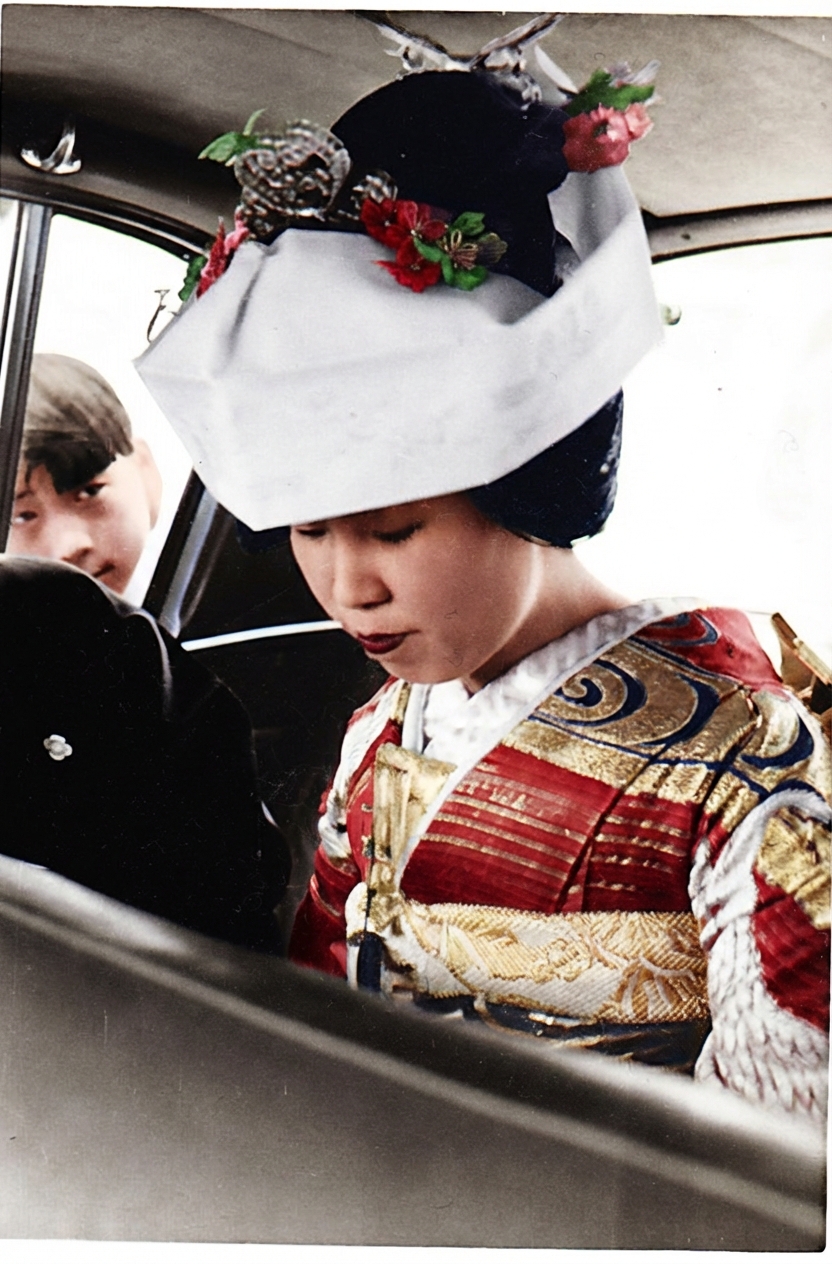 カラー化後：花嫁姿